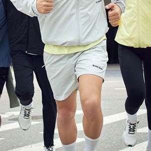 [르꼬끄공식] 유니 라이트벤쳐 경량 나일론스판 4부 숏팬츠 (QQ323EHP81)