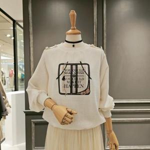 [아니베에프]  A42WBL580_루즈핏 레터링 블라우스