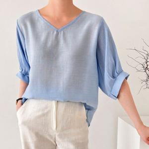 샵앤) 여성 V넥 시스루 셔링 반팔 데일리 블라우스 CAT-WBL-4413-소라