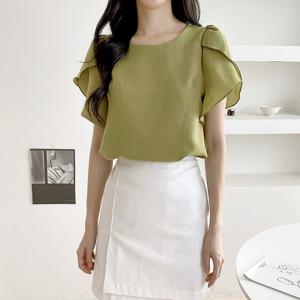 [올리비에스클로젯] 로맨틱 튤립소매 반팔 블라우스_O2505BL045B