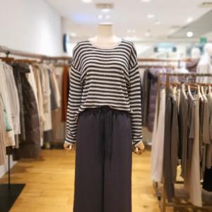 [에잇타임즈]  8TFSSNT2759_스트라이프 실크 루즈핏 니트