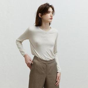 [에잇타임즈]  8TESSNT2503_캐시 실크 브이넥 니트