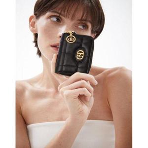 갤러리아_헤지스핸드백 HIHO3F755BK [H20] 퀼팅 블랙 가죽 지퍼 카드지갑 동