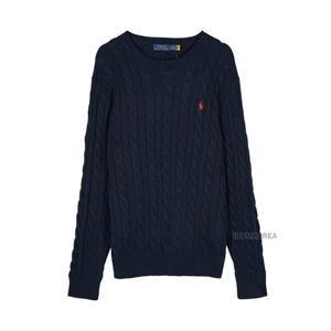 [폴로 랄프로렌] FW25 남성 포니 자수 케이블 니트 710775885 001