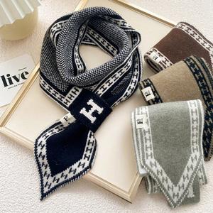 [유니제이] 볼스 H포인트 니트 머플러