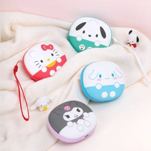 산리오 손난로 보조배터리 휴대용 충전기