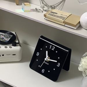 TEMU 현대적인 아크릴 데스크 클록, 조용한 알람, 배터리 작동 (AA 포함되지 않음) - 우아한 흰색 & 검은색 디자인, 집/사무실 장식용으로 적합한 소형 & 휴대용, 데스크용 클록|시계|책상