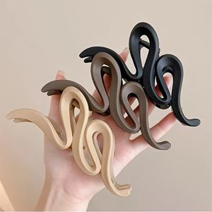 TEMU 여성용 대형 매트 웨이브 헤어 클립 3개 세트 - 레트로 컷아웃 디자인 레진 샤크 클립, 발렌타인데이 선물용 솔리드 컬러 헤어 액세서리 (블랙/브라운/베이지), 모던 에스테틱 헤어 클로 클립