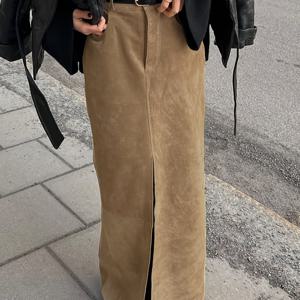 TEMU 여성용 우아한 인조 모피 맥시 스커트, 사이드 슬릿 - 하이웨이스트, 플로잉 디자인, 가을 & 겨울 출퇴근 또는 스트리트 스타일에 완벽, 올 시즌 활용 가능한 패션, 겨울 패션 | 사이드 슬릿 스커트 | 글로시 마감