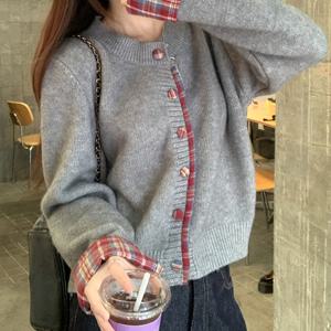 TEMU 여성용 우아한 컬러 블록 체크 카디건 - 긴 소매 라운드 넥 스웨터, 버튼 프론트, 네이비 블루 & 레드 악센트, 캐주얼 또는 시크한 아웃핏을 위한 편안한 가을/겨울 레이어링 피스, 스웨터 카디건