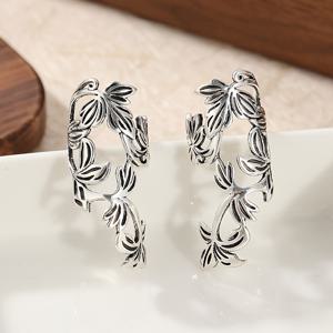 TEMU 요요 레트로 덩굴 모양 귀걸이 - 화이트 골드 도금 정교한 잎 디자인, 안전 클립온 이어링, 데일리 웨어 & 크리스마스 선물용, 우아한 주얼리 액세서리, 빈티지 감성, 스타일리시 마감, 패션 애호가를 위한 여성용|링귀걸이