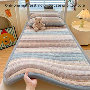 TEMU 우유 플리스 원단, 부드럽고 섬세한 라이트 베이지, 친근하고 편안하며 따뜻함. 귀여운 캐릭터 프린트. 다양한 사이즈 선택 가능, 접이식. 침실, 기숙사 사용에 적합. 매트리스 두께: 0.5-1cm/0.2-0.4인치