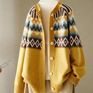 TEMU 플러스 사이즈 - 플러스 사이즈, 여성용 빈티지 스웨터 - 옐로우 & 브라운, 버튼 프론트 클로저 긴팔 가디건, 우아한 가을/겨울 캐주얼 및 정장용 스웨터, 매일 입기 좋은 레이어링 피스, 클래식 라운드넥, 텍스처 니트웨어, 내구성 있는 소재, 스타일리시 여성용