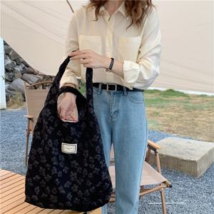 TEMU 플로랄 캔버스 숄더백 - 대용량, 요정 꽃 디자인의 스타일리시한 블랙 토트백, 일상 및 쇼핑에 적합, 학생용 캐주얼 캐리어, 고정 스트랩 디자인|에코백