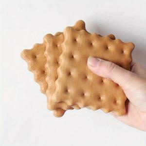 TEMU 1개 내열성 쿠키 모양 나무 코스터 - 핫 머그, 커피잔용 천연 베이지 목재 표면 보호 패드, 크리스마스/부활절/발렌타인데이/어버이날 선물 추천 - 주방 & 다이닝 데코, 음료 표면 보호대, 러스틱 매력의 공예품