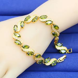TEMU 1개 고급스러운 여성용 올리브 그린 팔찌, 합성 큐빅 지르코니아 장식 | 패션 기하학 패턴, 또는 발렌타인데이, 어버이날, 라마단 선물, 휴가 액세서리, 구리 합금 도금으로 이상적