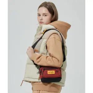 코닥 KODAK 에센셜 스퀘어 미니 크로스백 2.0 BURGUNDY K434G65RED 187932