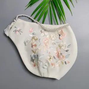 [샵마시모](여아한복소품) 은은한 꽃나비 수 조바위