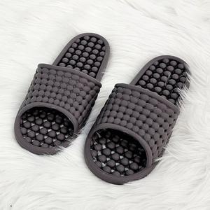 [보노하우스]구슬 엠보싱 PVC 욕실화 1+1 (총 2개)