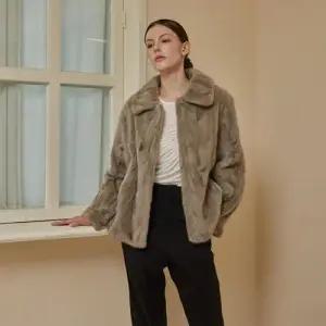 특가위크 [정가 299,000원][유로모피]밍크 카라 티노 하프 코트