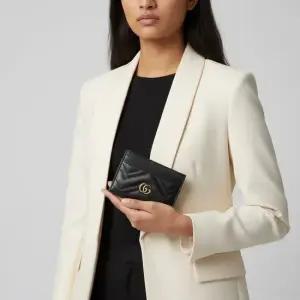 25SS  443127 DTD1T GG 로고 마몬트  케이스 지갑