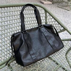 가죽 토트백 보부상 빅백 신학기 남자크로스백 여행용