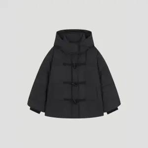 [롯데백화점]리스트 토글 버튼 숏 덕다운 점퍼(TSDJPO82140)