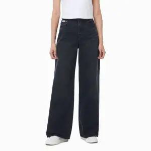 [Calvin Klein]47E700G여성 와이드 레그핏 이브닝 블랙 팬츠