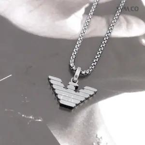 알마니 EGS3169 독수리 엠블럼 데일리 실버 톤 빈티지 남자 스틸 목걸이 c