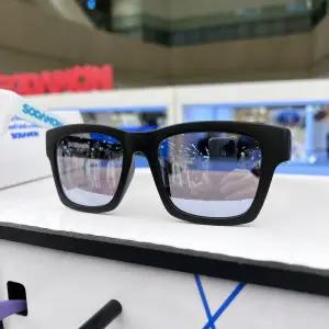 [소다몬](신세계 사우스시티)가볍고 편한 미러 선글라스(블랙무광테) 실버미러 렌즈 TO330-9 (스트랩증정)