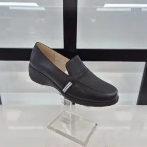 HC11 양가죽 여성화 초경량 세미케주얼 로퍼  P0E6U5M13