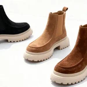 텐더 소가죽 스웨이드 트랙 첼시부츠 5cm / LA5175P