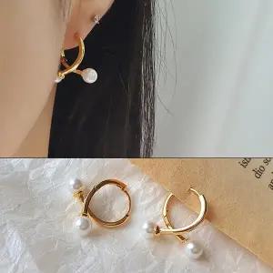 [하프클럽/]프노라 크로스 여성 미니멀 이어링 비즈펄 캐주얼 원터치