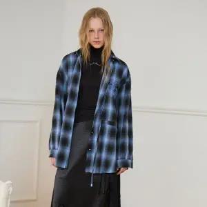 [롯데백화점]에고이스트 [BLUE LABEL] 루즈핏 체크 스트링 셔츠 ER4OBL01