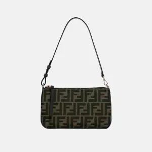 (펜디) 바게트 토트숄더백(8M0536A98P)