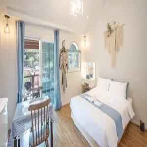 [경북/경주] 경주 파파야 애견동반 펜션 (주차장/편의점/매점/조식(무료)/애견/가족/커플/공용수영장(실외)/개별바베큐/테라스/복층)