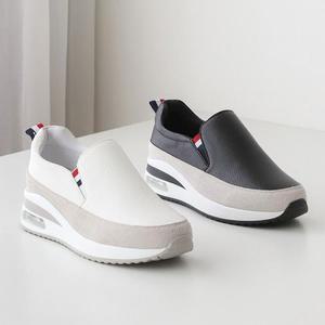 에어쿠션굽 가죽  캐주얼 슬립온 BK P478