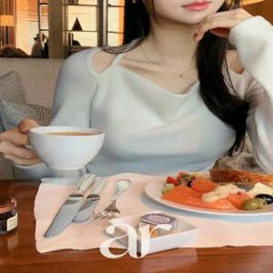 (겨울기모/여리핏/연말룩) 르베 셔링 기모 홀터 티셔츠 ts4803