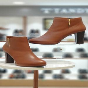 [미셸by탠디] 미셸 by 탠디 여성신발 가보시 소가죽 9cm 앵클부츠 117512D