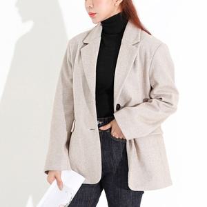 여성 외출 패션 핏좋은 오버핏 모직 자켓 반코트