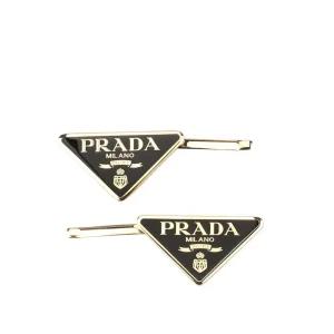 25SS  1IF051 2BA6 F0632 트라이앵글 로고 메탈 헤어클립 블랙