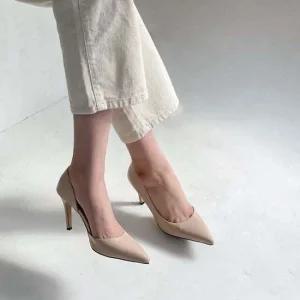 심플 스틸레토힐 뾰족코 옆트임 하이힐 여자