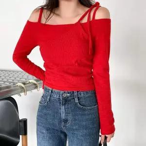 [하프클럽/]여성 단색 레이어드 스퀘어넥 오프숄더 니트
