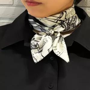 헤지스 액세서리 Hauteville House 화이트 사각 실크 스카프 HISC5E360WT