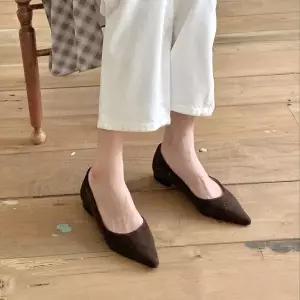 [하프클럽/] 심플 데일리 스틸레토 플랫슈즈