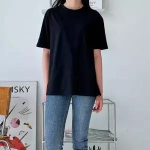 [하프클럽/]루즈핏 일상용 기본템 옆트임 가벼운 레이어드티유니크