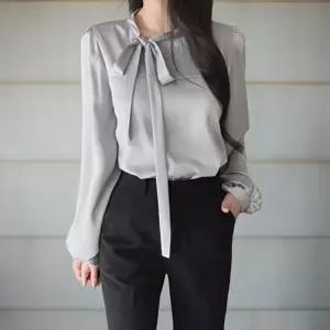 [신상오픈런]|KHH41EF|여성 모던 시크 리본 타이 블라우스 쉬폰 텍스처 상의
