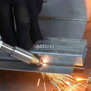 온라인 레이저 핸드 헬드 용접기 RAYLINE 레이저 용접 헤드 자동 스테인레스 스틸 용접기 신제품