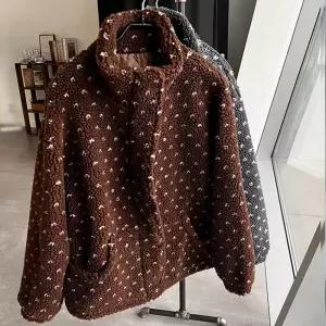 [윈드플라워]신상 고퀄양털 뽀글이 하트 가디건 점퍼(3c) - jp