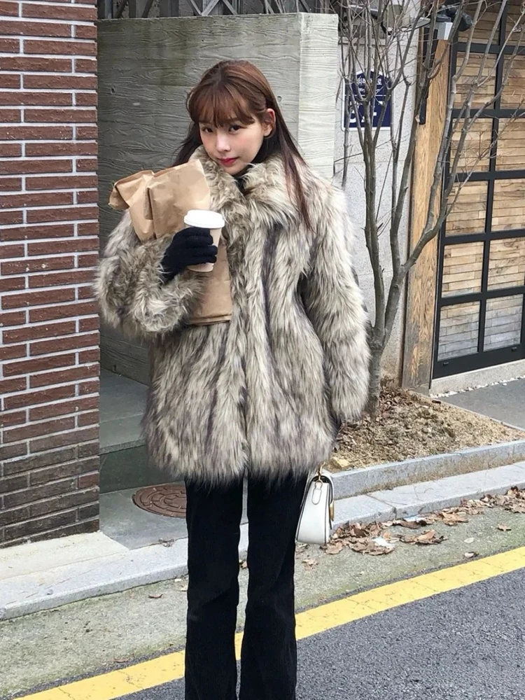 가을 겨울 그라데이션 인조 수달털 코트 여성용 중간 길이 두꺼운 스탠드 칼라 친환경 퍼 탑 스위트 스타일 긴 소매